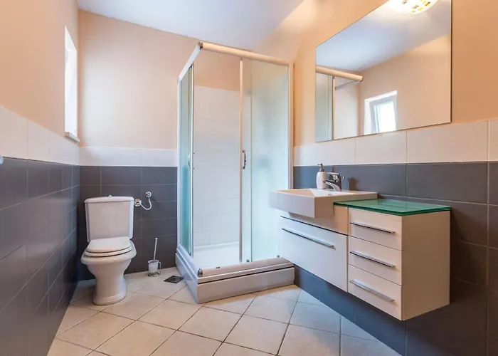 Casa vacanze Mit Balkon Und Terrasse Sowie Meerblick By Interhome Medici