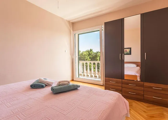 Mit Balkon Und Terrasse Sowie Meerblick By Interhome Casa vacanze *